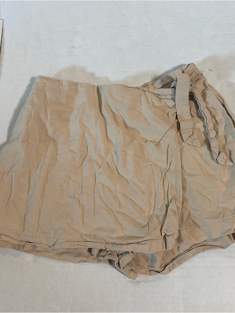 Old Navy Neutral Beige Top with Blue Logo Tag